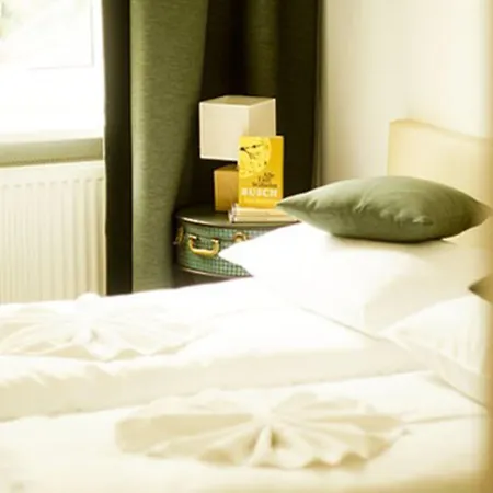 Bett Und Buch ホテル 3*